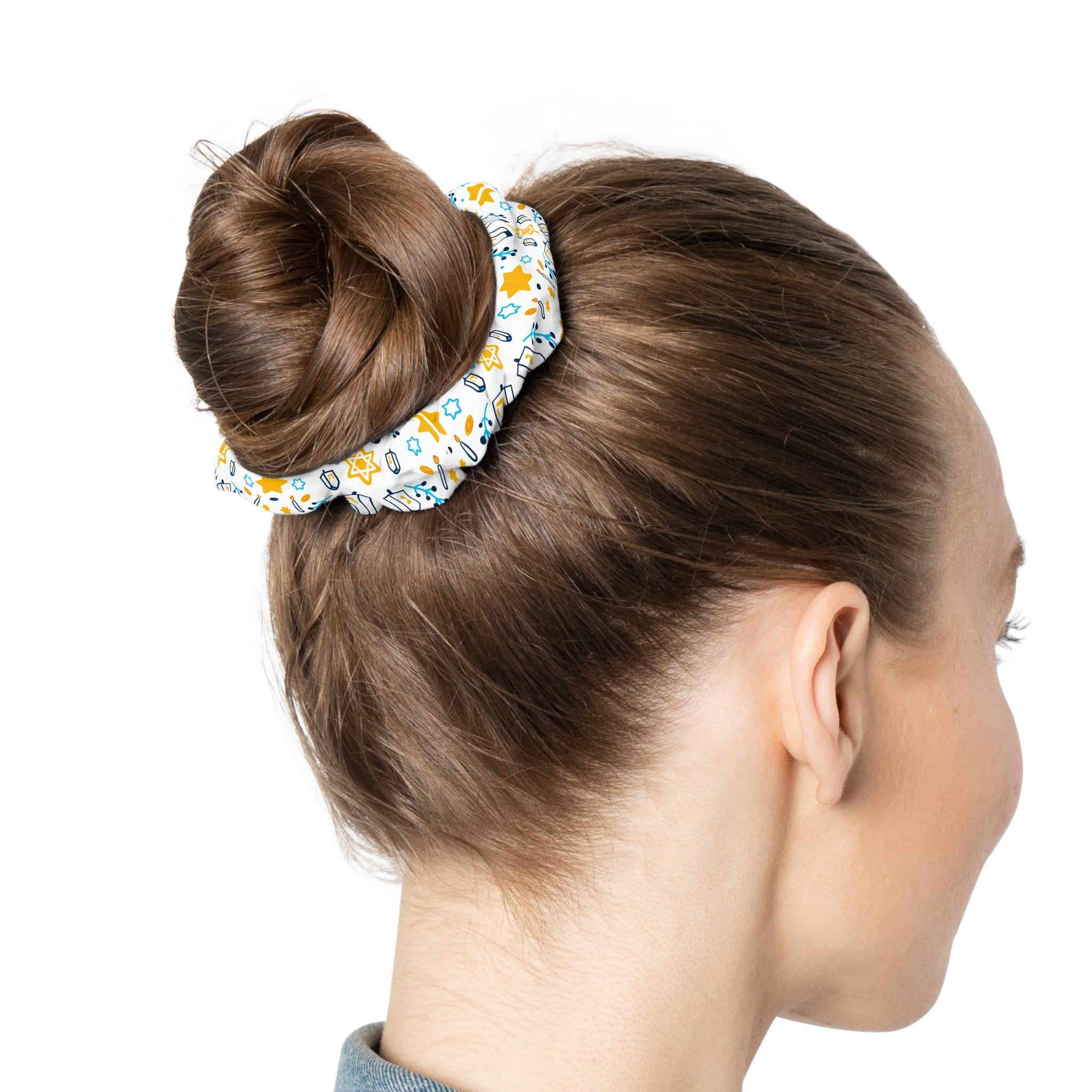 Hanukkah Star Pattern Scrunchie — White & Gold Festive Hair Accessory